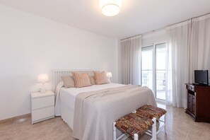 1 quarto, ferros/tábuas de passar roupa, Wi-Fi de cortesia