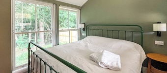 1 bedroom accommodation in Dorking