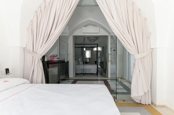 Superior Room | In-room safe, individually decorated, individually furnished, free WiFi