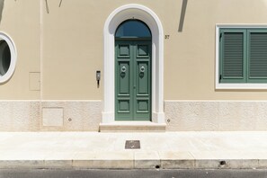 Exterior - Hydeout Palace - Luxury &Spa Suites by Wonderful Italy (San Vito dei Normanni)