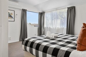 3 bedrooms, iron/ironing board, travel crib, WiFi