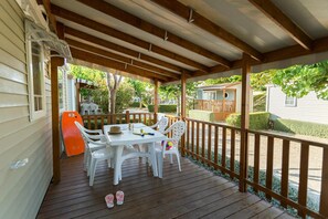 Mobile Classic-Unterkunft, 3 Schlafzimmer | Balkon