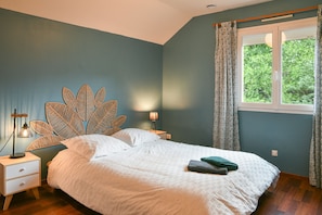 5 Schlafzimmer, Bügeleisen/Bügelbrett, WLAN, Bettwäsche