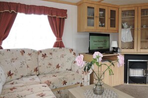 Living room - Mobile Home in Kolczewo With a Terrace (gmina Wolin)