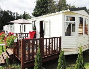 Classic Mobile Home, 3 Bedrooms | Exterior - Mobile Home in Kolczewo With a Terrace (gmina Wolin)