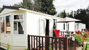 Unclassified image, 4 of 66, button - Mobile Home in Kolczewo With a Terrace (gmina Wolin)