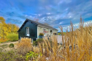 Exterior - Contemporary 4 person lodge in Normandy 3Km from Camembert with Jacuzzi (Les Champeaux)