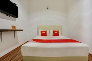 Standard Double Room | Free WiFi
