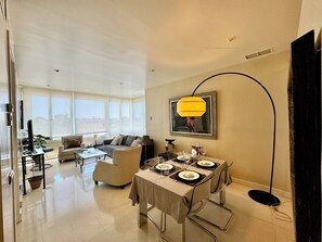 Interior - Exclusive 5-star apartment next to Real Madrid Stadium (Madrid)