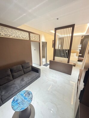 Luxury Suite | Living area