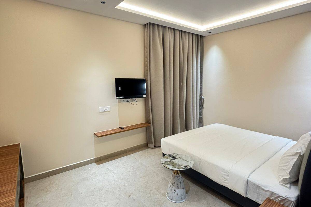 Standard Double Room | Free WiFi