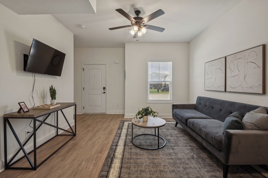 Arte Luxury Townhomes D7 Comfy 2 Bed 2.5 Bath - Clarksville, TN