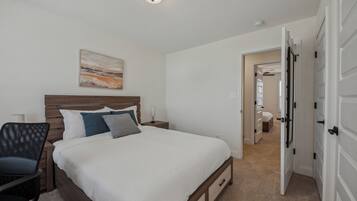 2 bedrooms, desk, iron/ironing board, travel cot