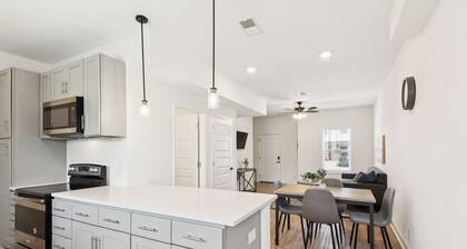 Arte Luxury townhomes E2 I Comfy 2 Bed 2.5 Bath