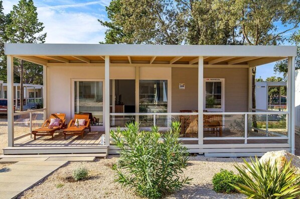 Exterior - Mobile Home Mediteran Superior by the Pool in Caravan Park Strasko, Novalja (Novalja)