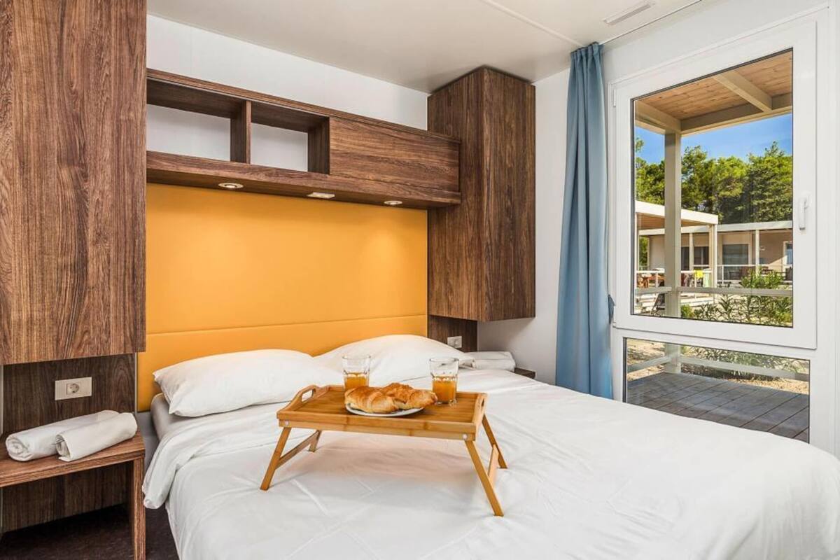 Classic Mobile Home, 3 Bedrooms