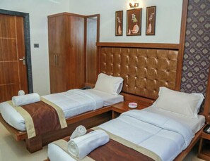 Deluxe Room, 1 Bedroom | Free WiFi
