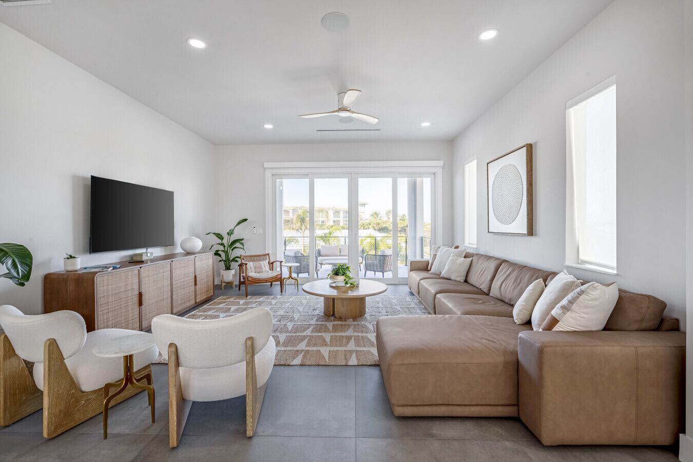 Smart-TV, Stereoanlage, Arbeitsbereiche, Drucker