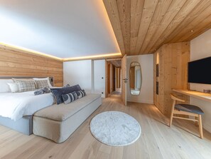 4 bedrooms, free WiFi, bed sheets