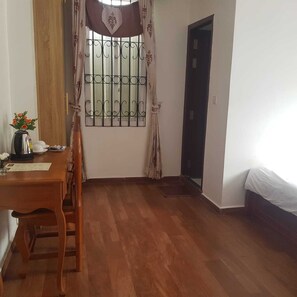 Comfort Double Room, Balcony | Ruang tamu