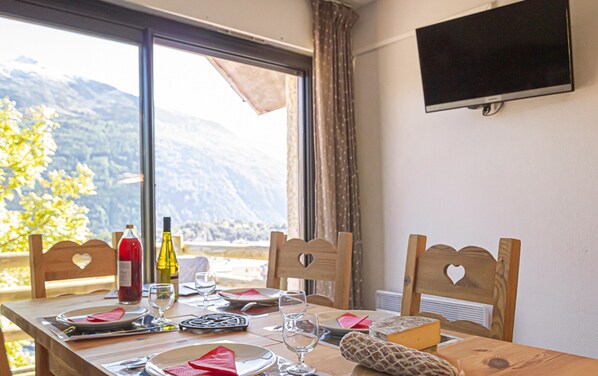 تناول الطعام