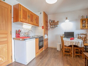 Kühlschrank, Mikrowelle
