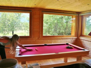 Games room - Spacious chalet in Samoëns, near village, up to 11 people, WiFi, parking (Samoëns)