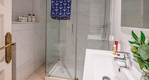 Articles de toilette (gratuits), séchoir à cheveux