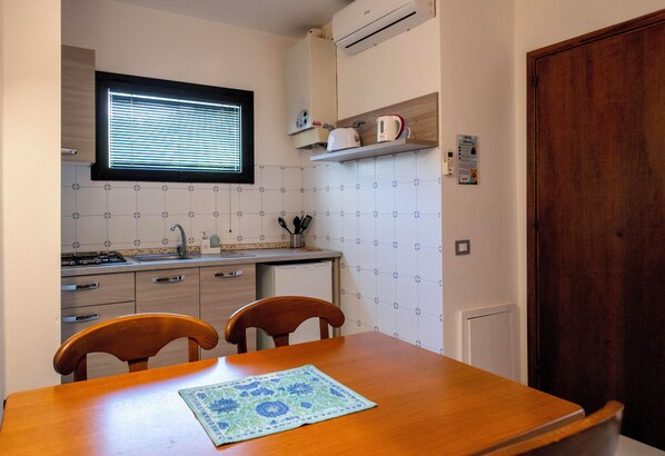 Apartment, 1 Bedroom, Ground Floor | Living area