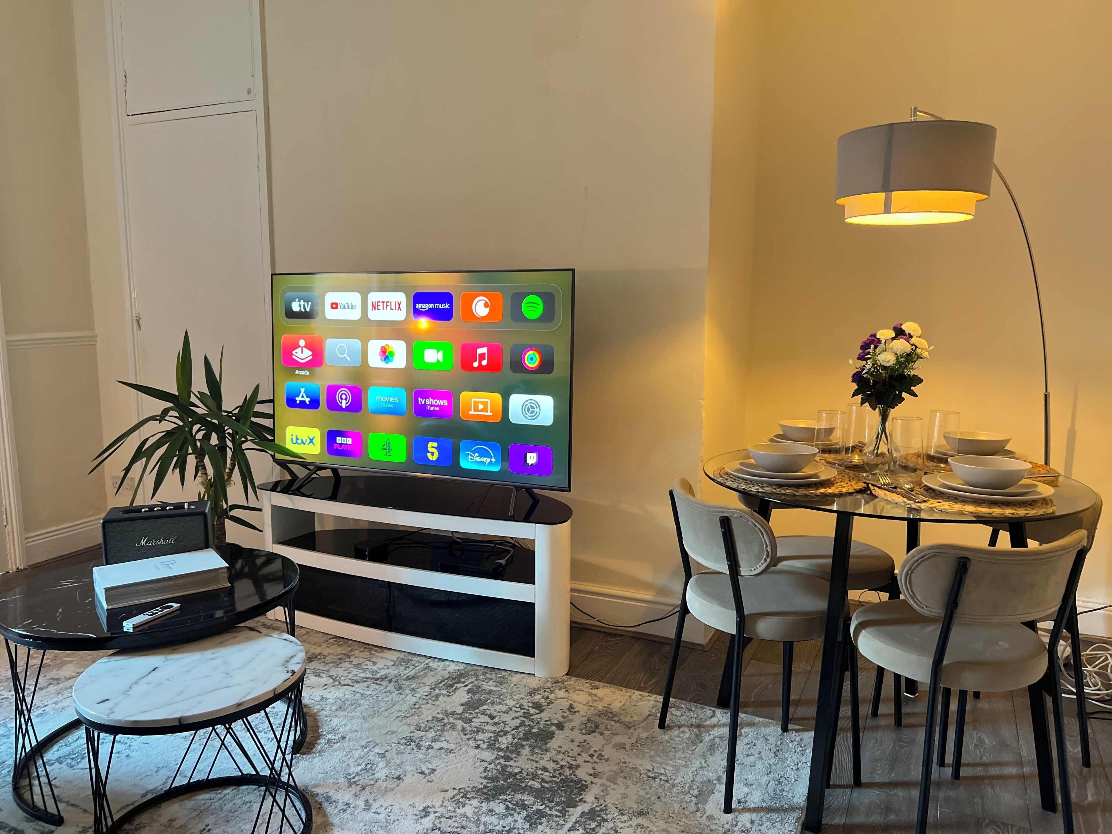 المنشأة من الداخل