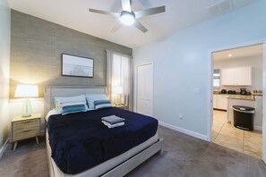 6 bedrooms, iron/ironing board, WiFi, bed sheets