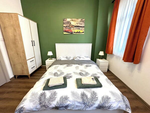 1 chambre, fer et planche à repasser, Wi-Fi, draps fournis