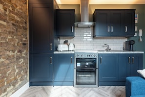 Apartment 4 | Private kitchen