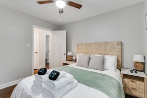 3 bedrooms, desk, iron/ironing board, travel cot