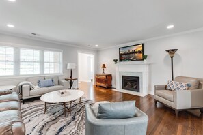 Smart TV, fireplace, offices