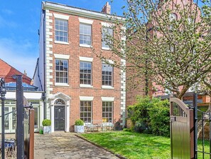 Exterior - Wonderful  villa for 10 people with WIFI and pets allowed (Whitby)