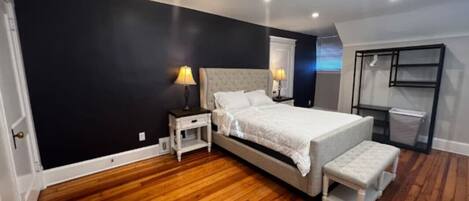 4 habitaciones, tabla de planchar con plancha, cuna de viaje y wifi