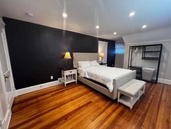 4 bedrooms, iron/ironing board, travel cot, WiFi