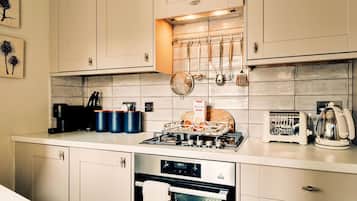 Microwave, oven, dishwasher