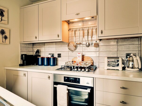 Microwave, oven, dishwasher