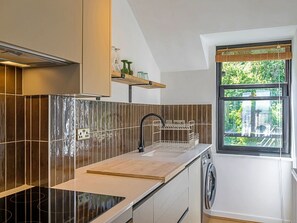 Oven
