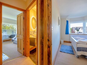 4 chambres, Wi-Fi gratuit, draps fournis