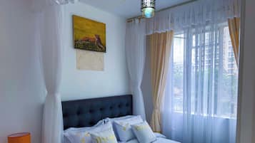 2 chambres, fer et planche à repasser, Wi-Fi, draps fournis