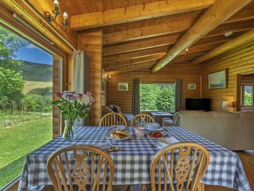 Stunning  villa for 4 guests with hot tub, WIFI