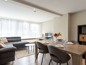 Dining - Cosy apartment for 4 guests with TV and pets allowed (De Haan)