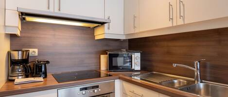 Microwave, oven