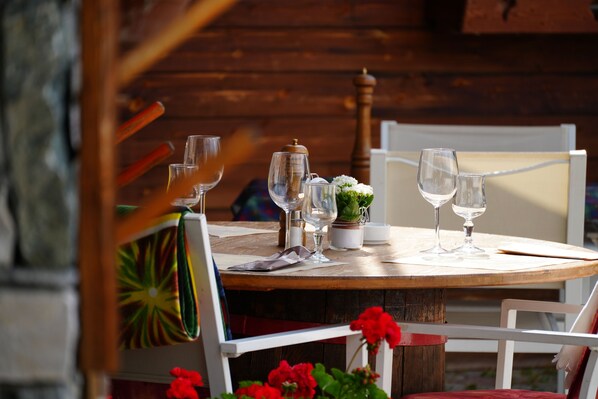 Outdoor dining - Hotel Cime Bianche (Valtournenche)