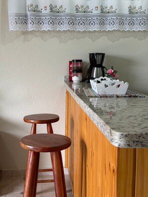 Deluxe Chalet, Garden View | Private kitchen