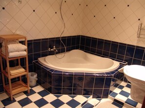 Gratis toalettartiklar, hårtork, handdukar och tvål