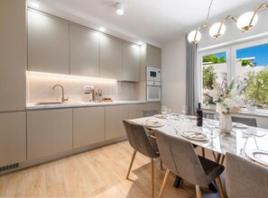 Villa (Six Bedroom Villa) | Cocina privada | Frigorífico